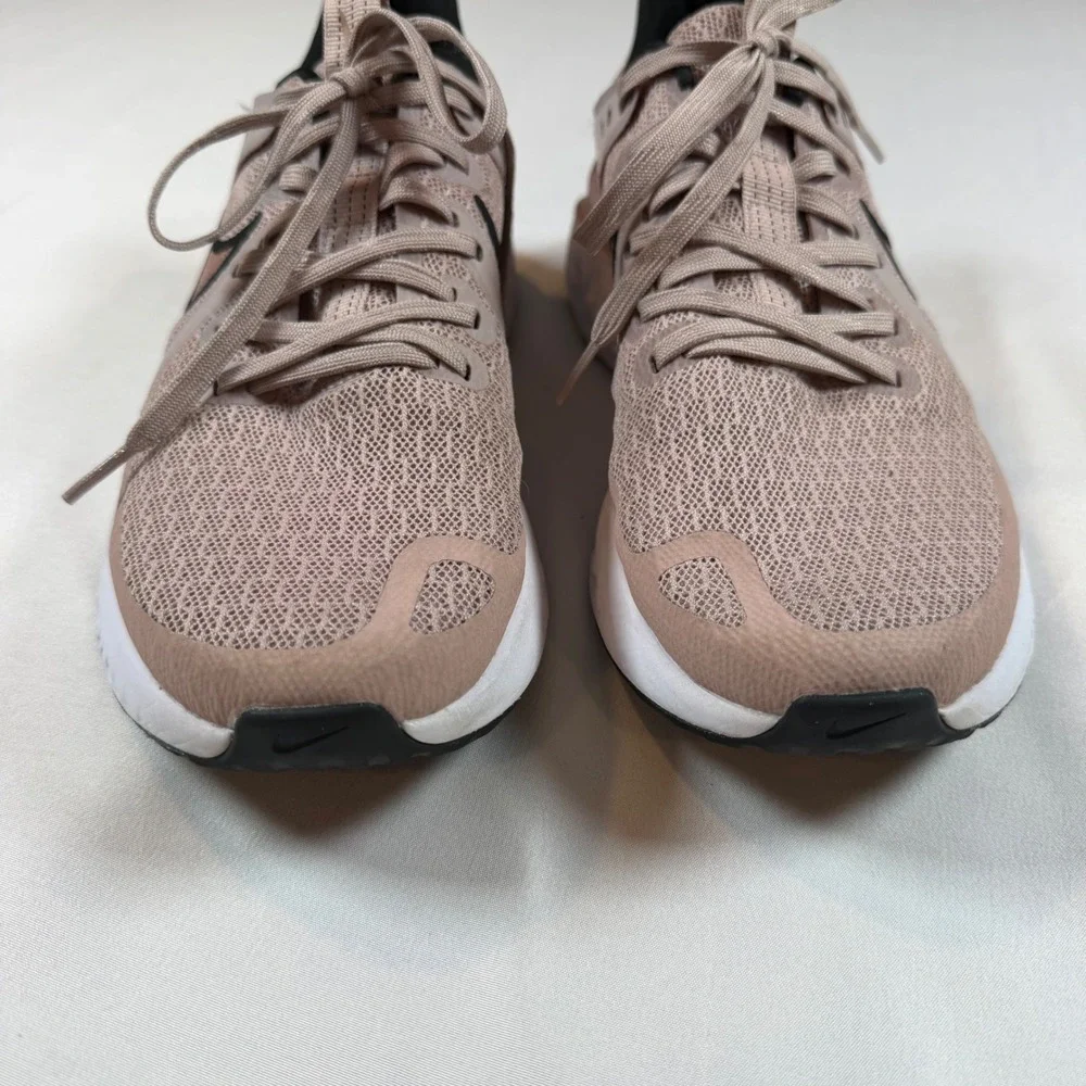 Nike Legend React 2 Plum Chalk Metallic Gold Running Shoes AT1369-200 Womens 9.5
